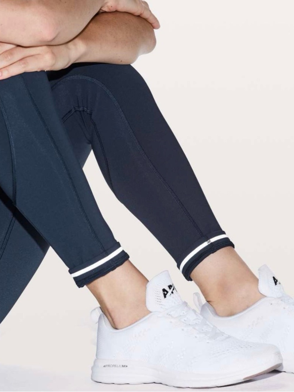 *NWT* Lululemon - All The Right Places II Legging - Size 8 - Picture 9 of 11
